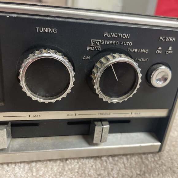 Sound Design 4469 AM FM Stereo Receiver 8 Track Recorder Lights Up Untested - Picture 3 of 10